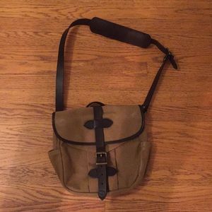 Like new Filson bag.